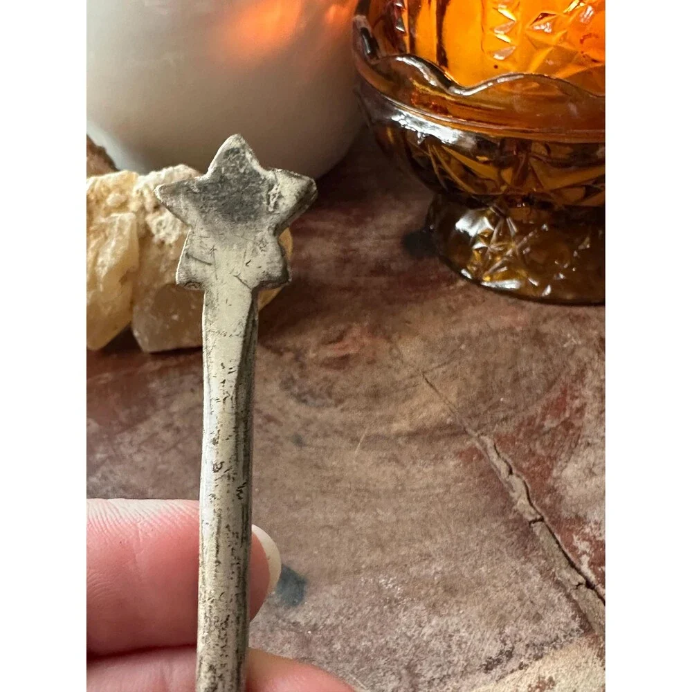 Vintage Star Candle Snuffer – Cast Metal Wick Extinguisher, Rustic Cottagecore D